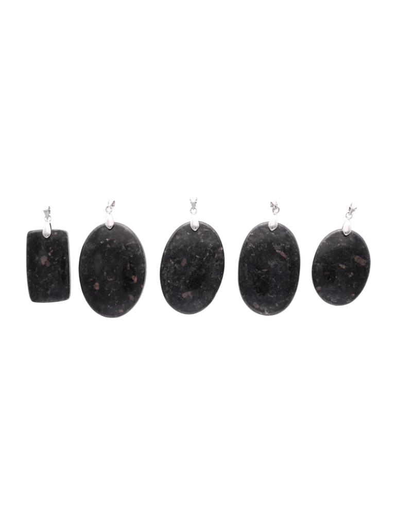 Pendentif nuumite A