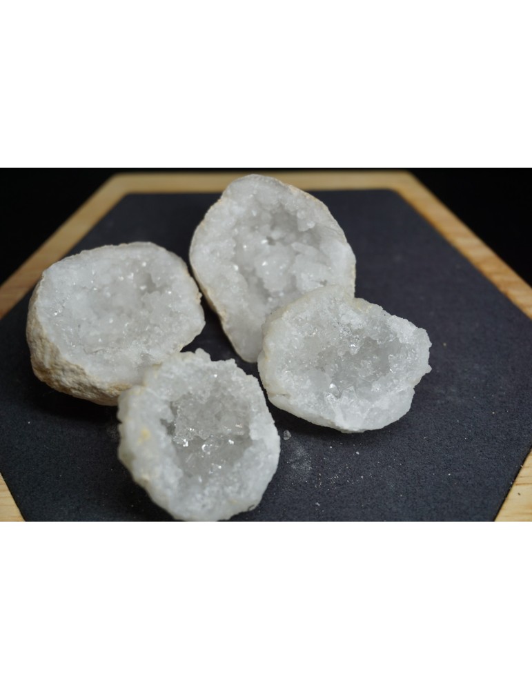Quartz geode approximately 4cm