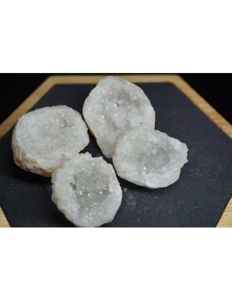 Géode de Quartz environ 4cm