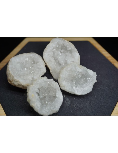 Géode de Quartz environ 4cm