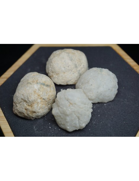 Géode de Quartz environ 4cm