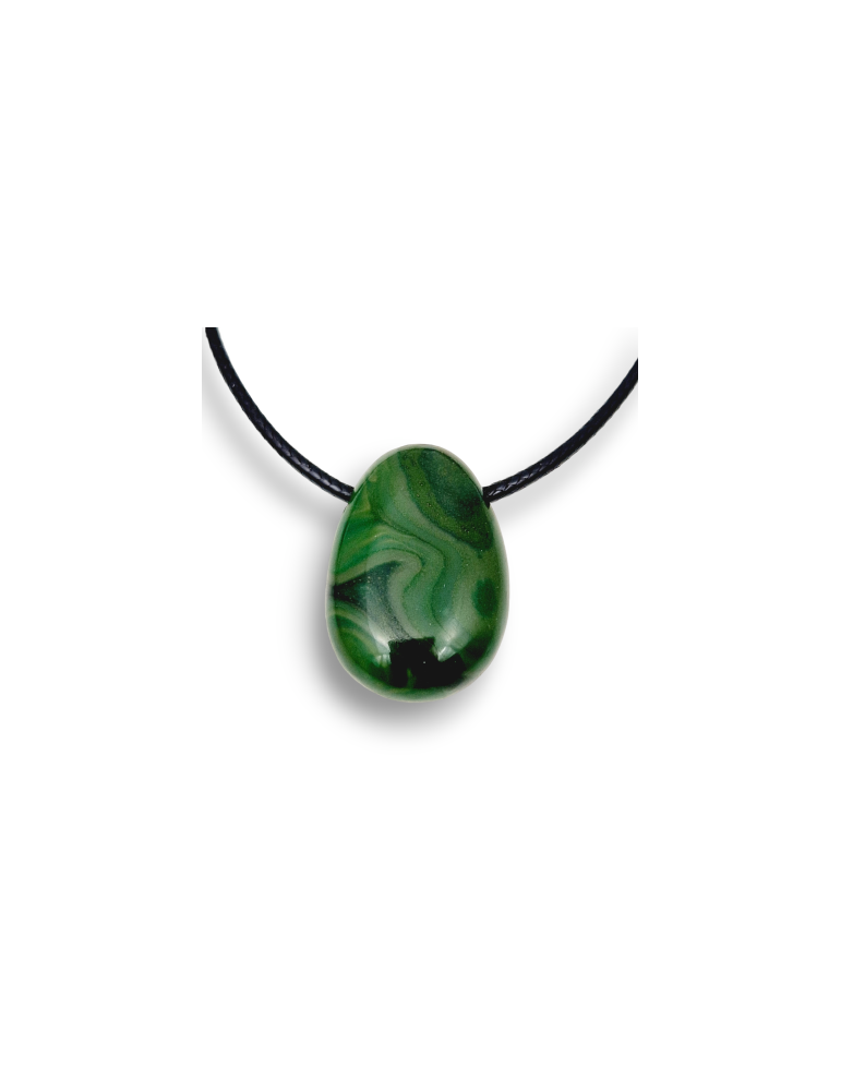 Pendentifs percés travers Néphrite lot x5