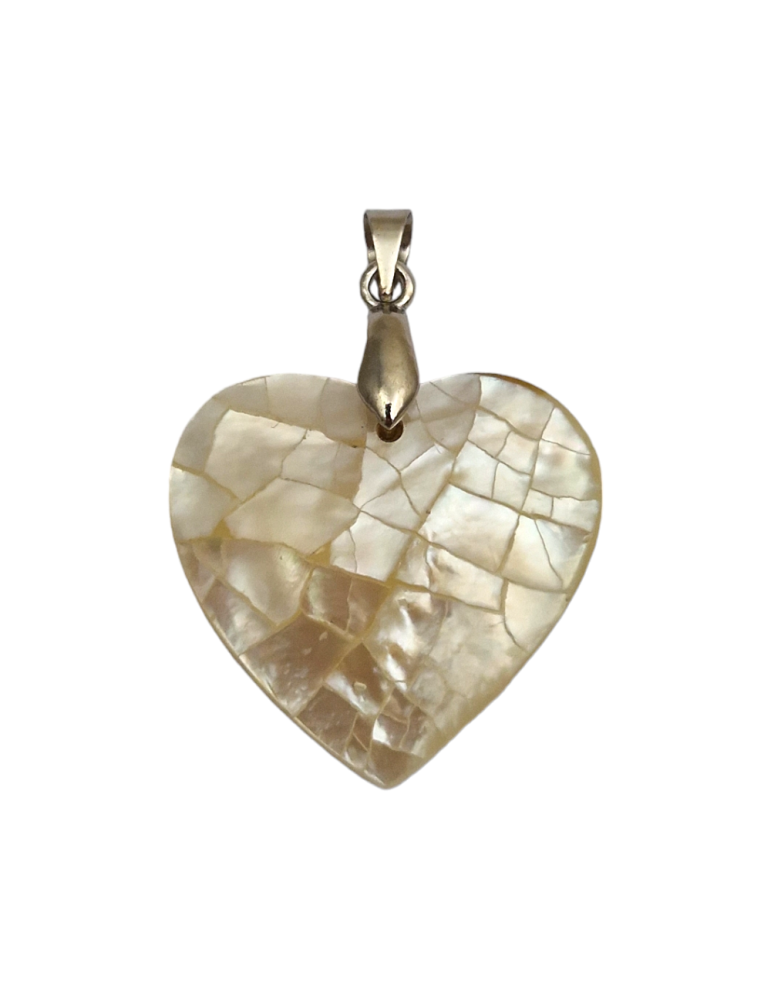 Mother-of-pearl heart pendant 2.5cm