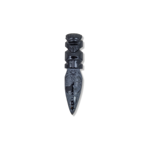 Animaux, arbres, statuettes